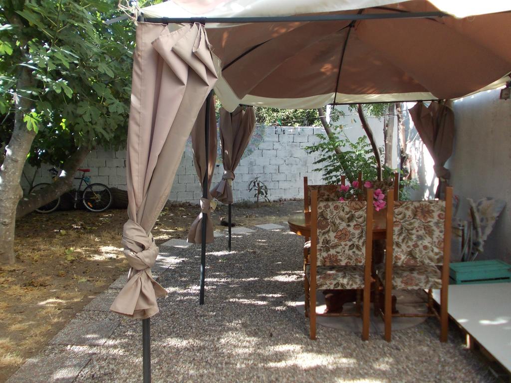 Bed and Breakfast Sardinia Eco Vegan House à Zeddiani Extérieur photo